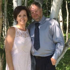 Meet your Posher, Lois